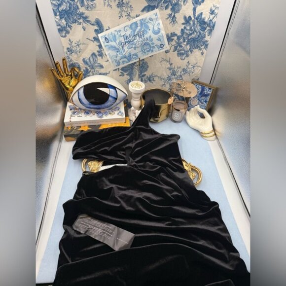 🆕 BCBGMAXAZRIA 🧿 NWOT Domenico Asymmetrical Black Velvet Dress, Sz M - Picture 10 of 16